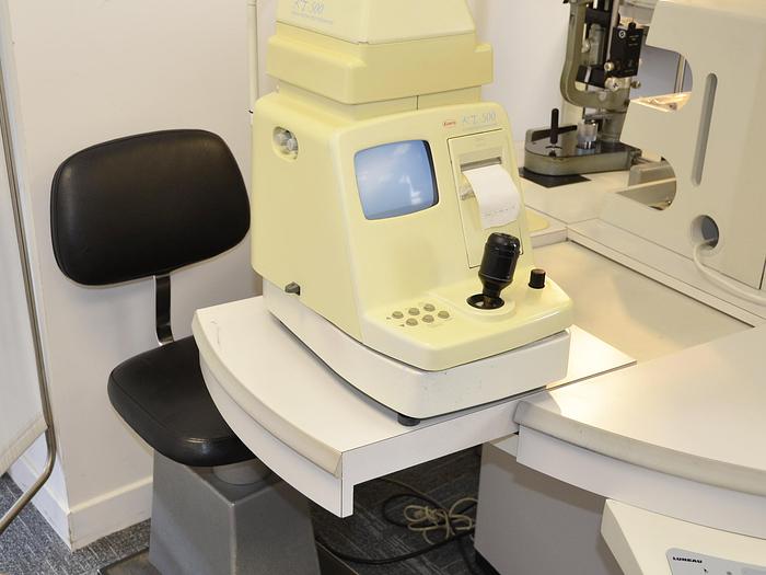 D'occasion TABLE DE CONSULTATION OPHTALMOLOGIQUE LUNEAU