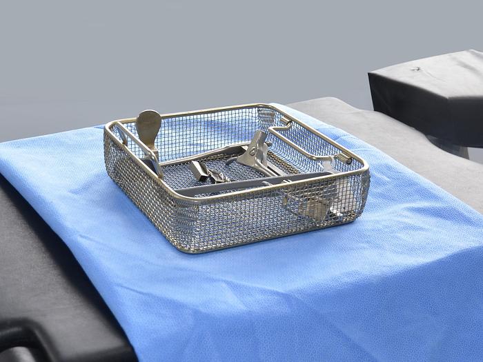 Used URO HRYNTSCHAK RETRACTOR SET