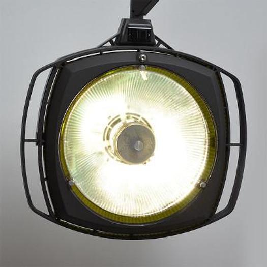 Used CASTLE 2410MB FIELD OPERATING LIGHT
