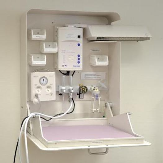Used FISCHER&PAYKEL NEONATAL WALL-MOUNTED RESUSCITATION TABLE