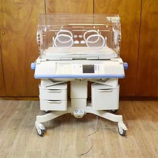 Used HILL ROM AIR-SHIELDS ISOLETTE C2000 INCUBATOR