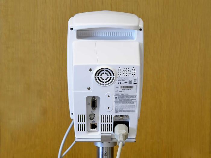 D'occasion MONITEUR MOBILE DE PRESSION BRASSARD, DE SpO2 ET DE FRÉQUENCE CARDIAQUE MINDRAY VS-800