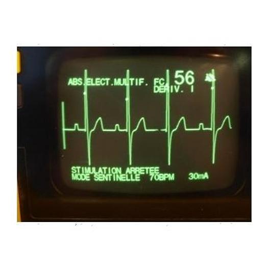 Used PORTABLE DEFIBRILLATOR + SCOPE HP CODE MASTER 100