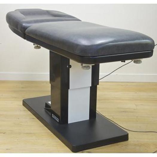 Used PROMOTAL MIDMARK ELECTRIC HEIGHT-ADJUSTABLE COUCH