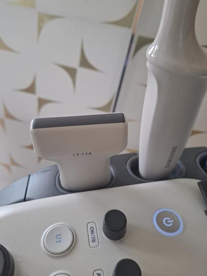 D'occasion SAMSUNG WS80A ULTRASOUND SYSTEM with 3 probes