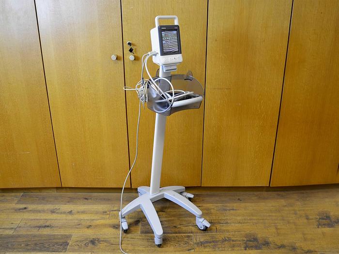 D'occasion MONITEUR MOBILE DE PRESSION BRASSARD, DE SP02 MINDRAY VS 600
