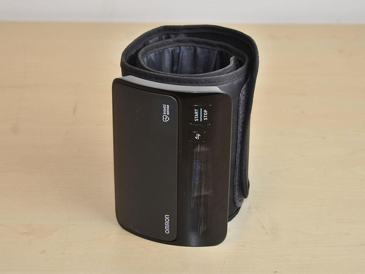 D'occasion OMRON EVOLV ELECTRONIC ARM BLOOD PRESSURE MONITOR