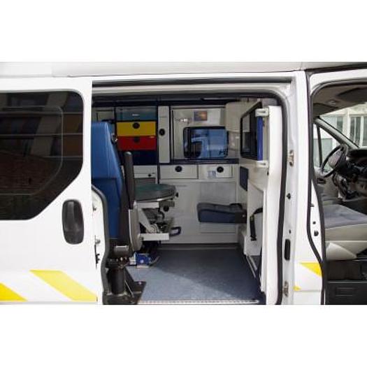 Used AMBULANCE RENAULT TRAFFIC