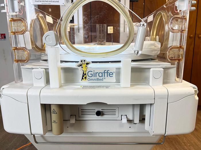 D'occasion COUVEUSE GENERAL ELECTRIC GIRAFFE OMNIBED