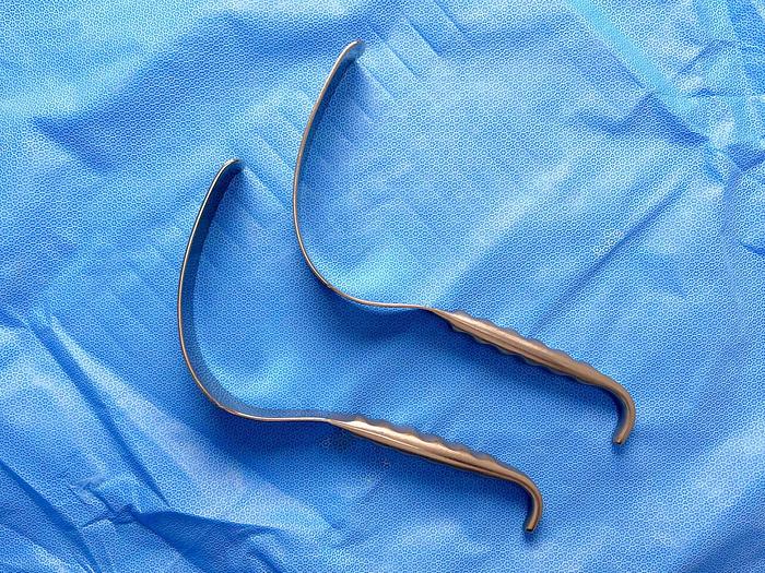 Used SET OF TWO LERICHE VALVES