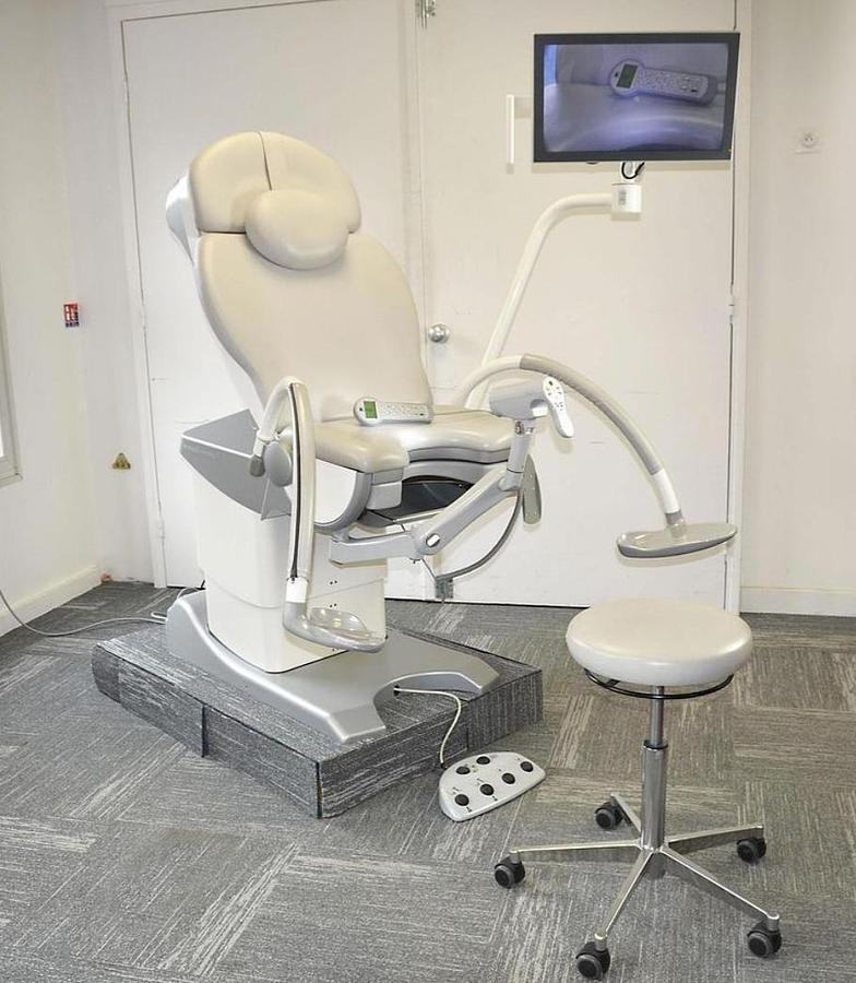Rénové FAUTEUIL GYNÉCOLOGIQUE SCHMITZ MEDI-MATIC AVEC VIDEO COLPOSCOPE VIDAN INTEGRÉ ET ECRAN