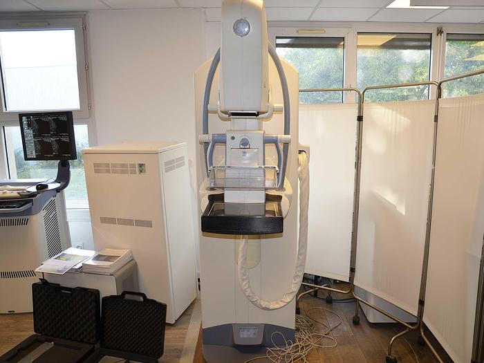 Used GE SENOCLAIRE 3D MAMMOGRAPH GENERAL ELECTRIC SENOCLAIRE mammograph (2011) with 3D TOMOSYNTHESE upgrade (2015) AND DETECTOR (changed in 2018).