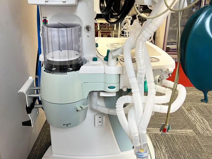 Used GENERAL ELECTRIC ADVANCE CS2 ANESTHESIA RESPIRATOR with MONITORING ANESTHESIA CARESCAPE