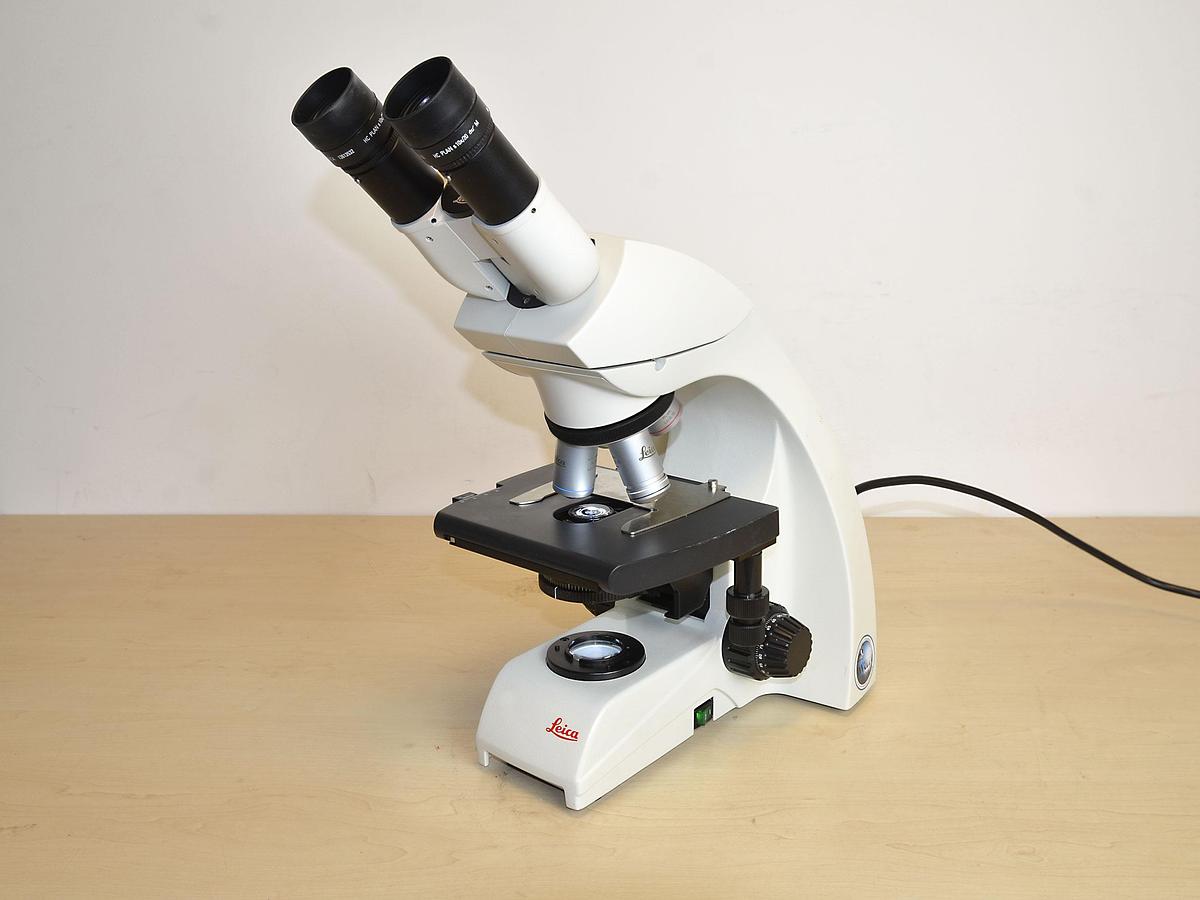 D'occasion LEICA DM500 LABORATORY MICROSCOPE