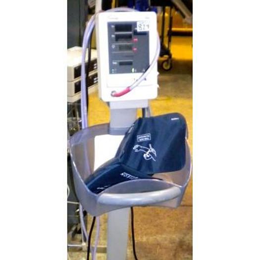 Used DATASCOPE DUO AUTOMATIC VOLTAGE MONITOR ON STAND