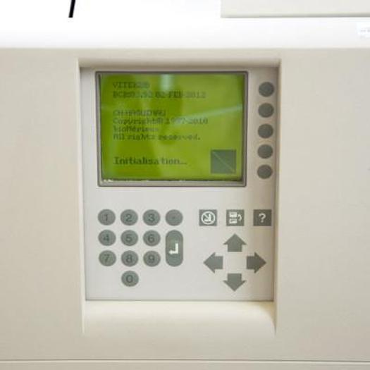 Used VITEK 2 AUTOMATED IDENTIFICATION AND ANTIBIOTIC SUSCEPTIBILITY TESTING