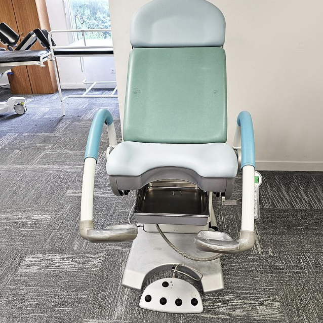 D'occasion CHAISE GYNECOLOGIQUE SCHMITZ MEDI-MATIC
