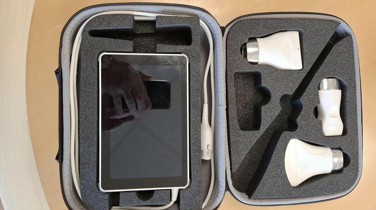 D'occasion ECHOGRAPHE SUPER PORTABLE SONOSCANNER U-LITE PRO AVEC 3 sondes interchangeables : convexe, lineaire, cardiaque