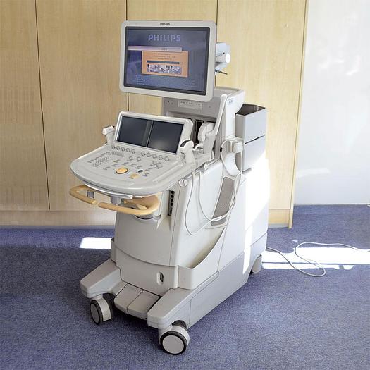 Used ECHOCARDIOGRAPHE PHILIPS IE33 RADIO CARDIO GYNECO