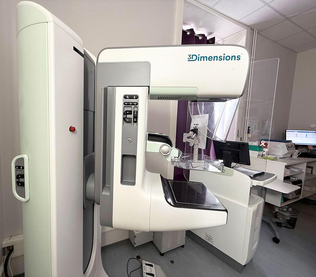 D'occasion HOLOGIC 3DIMENSIONS 2D AWS 9000 MAMMOGRAPH with amorphous selenium detector