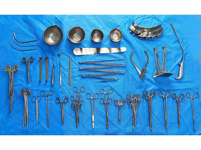 Used UROLOGICAL LAPAROTOMY SET