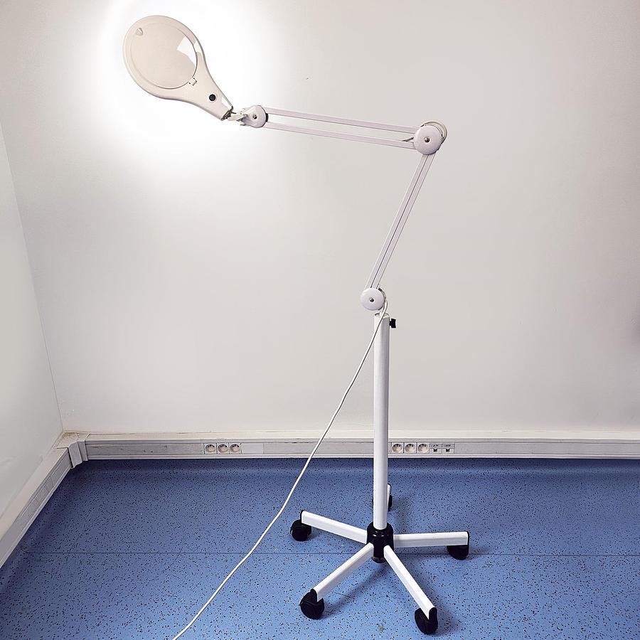 D'occasion VELLEMAN EXAMINATION LAMP