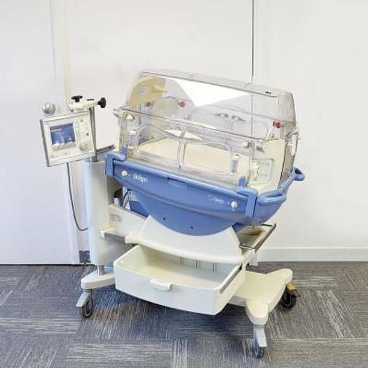 Used INCUBATOR DRAGER CALEO WITH MATTRESS