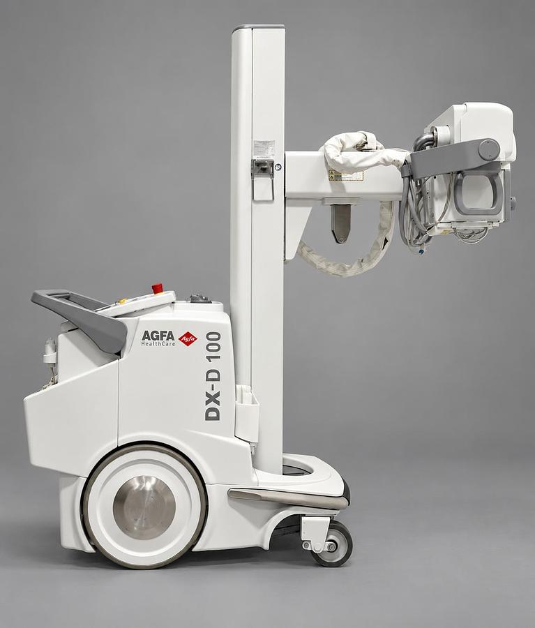 D'occasion AGFA DX-D 100 MOBILE DIGITAL X-RAY SYSTEM coming with DR flat panel