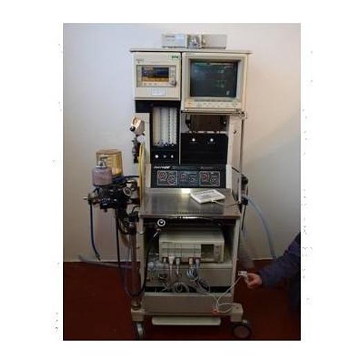 Used ANESTHESIA VENTILATOR WITH MONITOR AND CAPNO