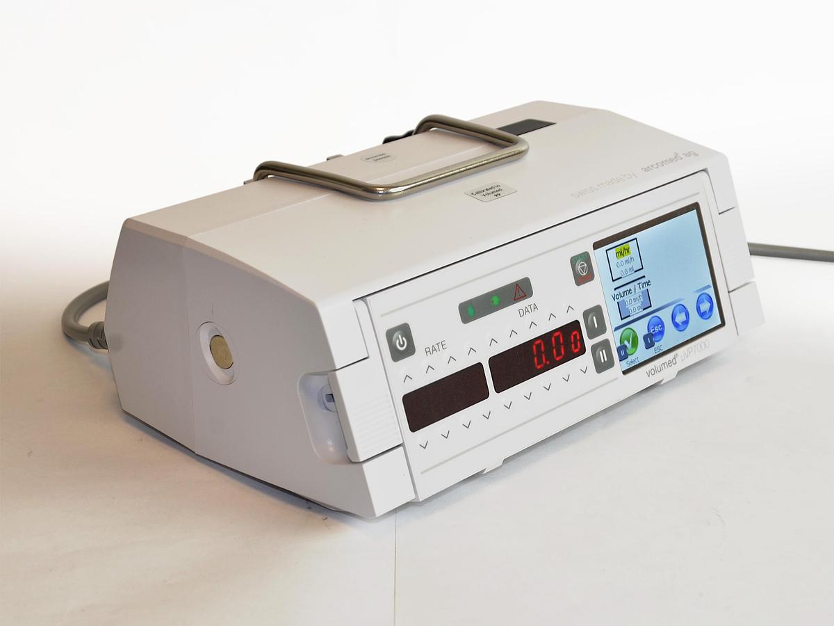 original-neuf-pompe-a-perfusion-arcomed-volumed-vp-7000-chroma-etat-neuf.JPG