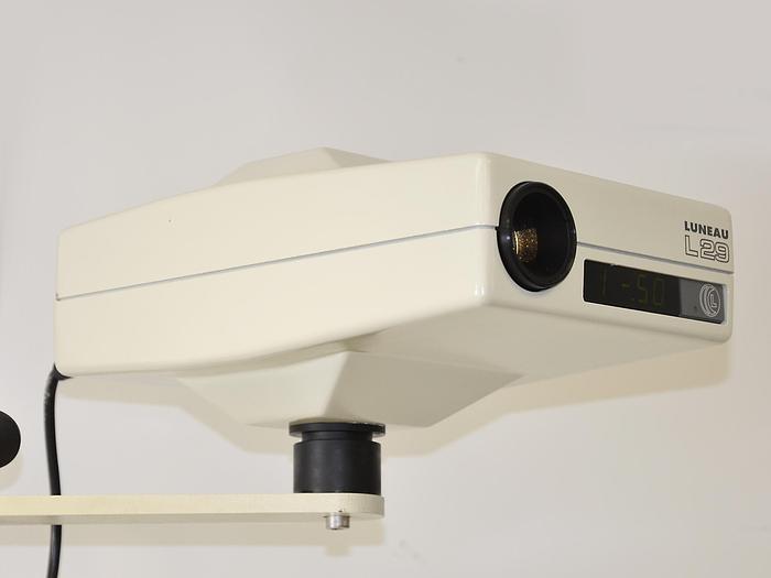 D'occasion PROJECTEUR DE TESTS AVEC TÉLÉCOMMANDE LUNEAU  L 29