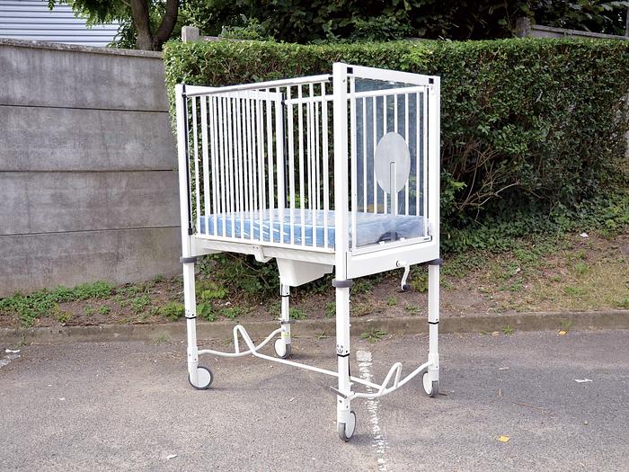 Used OOSTWOUD ADJUSTABLE CHILDREN’S BED