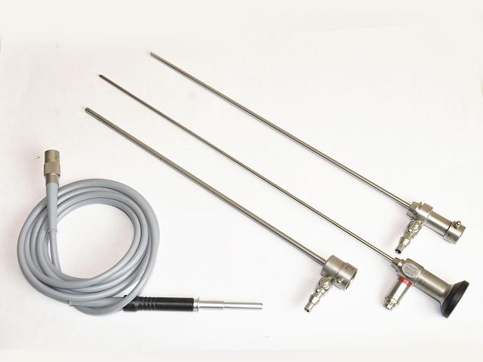 original-d-occasion-kit-d-hysteroscopie-storz-avec-cable-de-lumiere.JPG