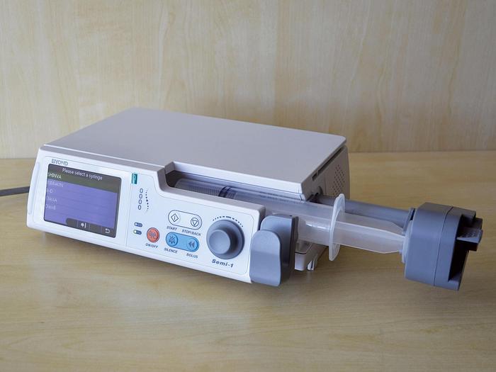 Used BYOND SUNFUSION SYRINGE PUMP