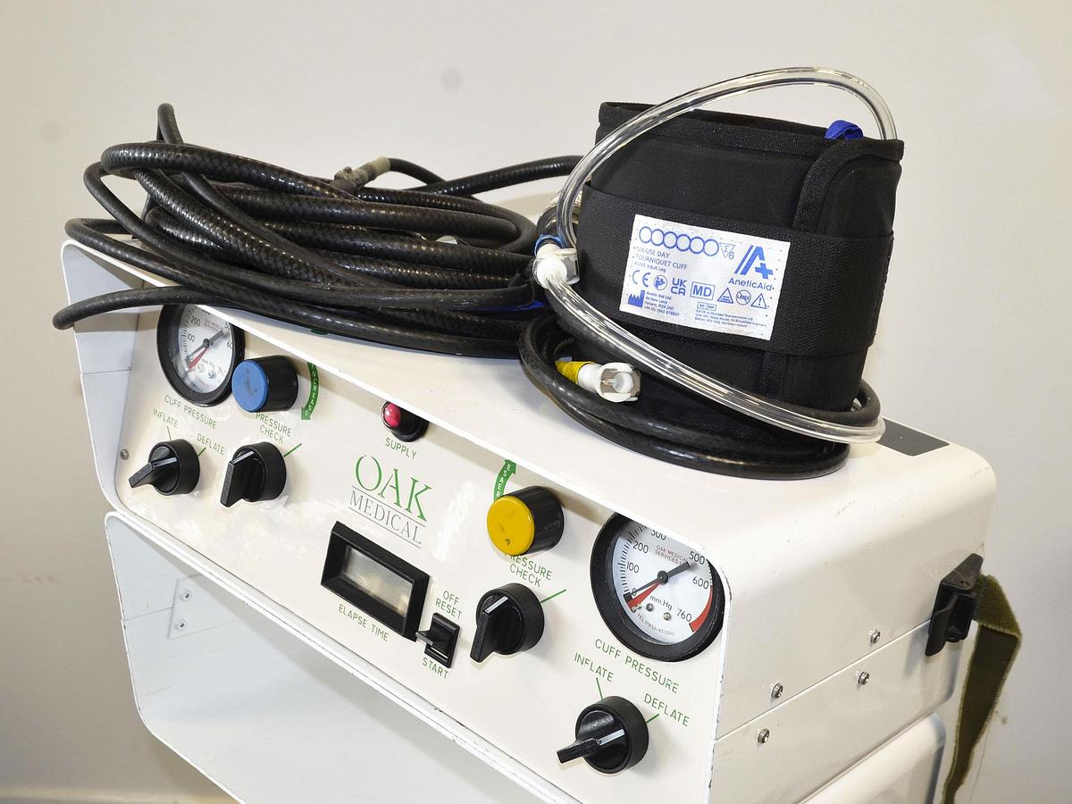 D'occasion ELECTRIC TOURNIQUET OAK MEDICAL