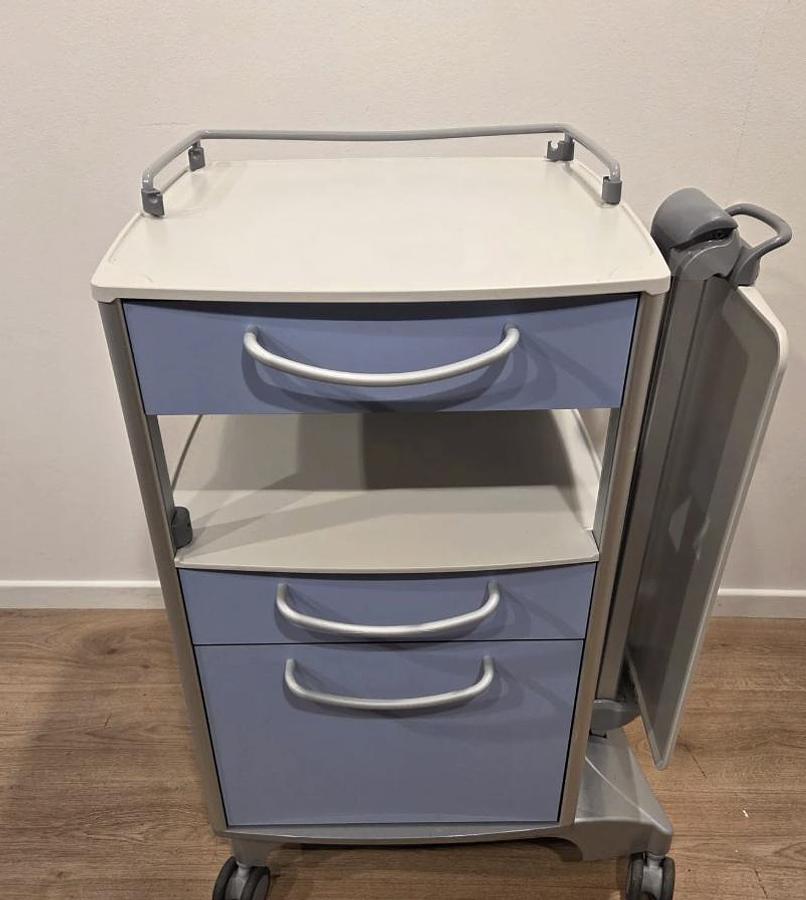 Rénové TABLE DE CHEVET avec ADAPTABLE REPAS STIEGELMEYER modele VITANO