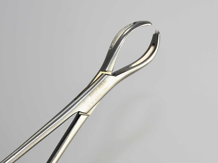 Used SET FOR UROLOGICAL LAPAROTOMY