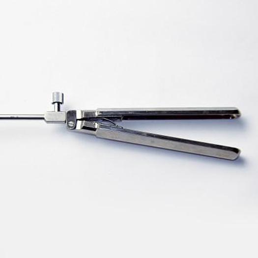 NEEDLE HOLDER KARL STORZ 26173SA SZABO BERCI FLAMINGO ASST WITH CURVED CLIP