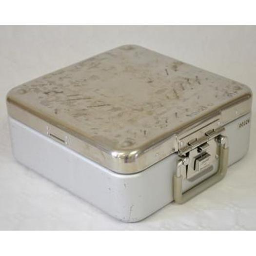 Used BOX OF GYNECOLOGICAL INSTRUMENTS