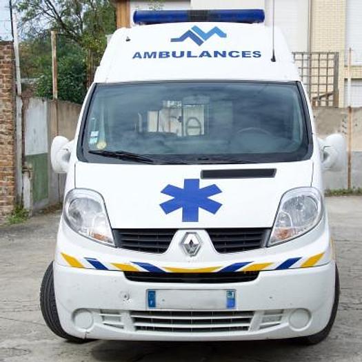 Used AMBULANCE RENAULT TRAFFIC
