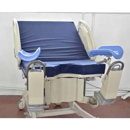 Used HILL ROM AFFINITY 3 DELIVERY BED, ELECTRIC MOVEMENTS, BARRIER CONTROL