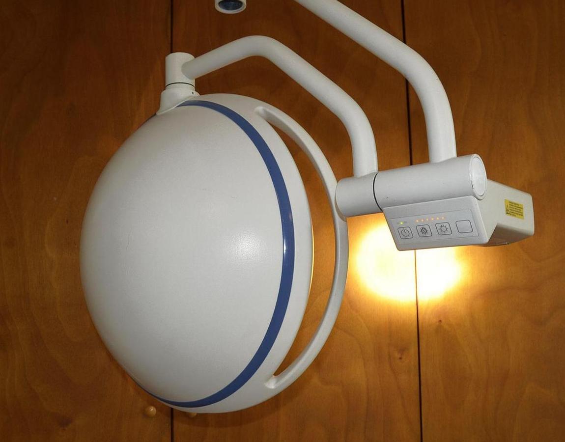 D'occasion ECLAIRAGE OPÉRATOIRE DRAEGER SOLA MOBILE