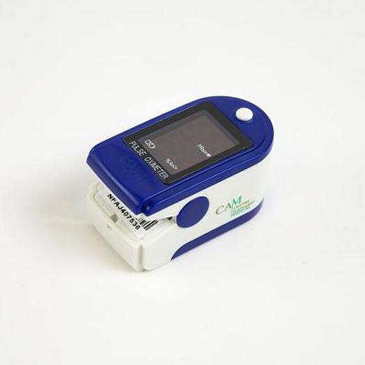 SET OF 5 DIGITAL PULSE OXIMETERS