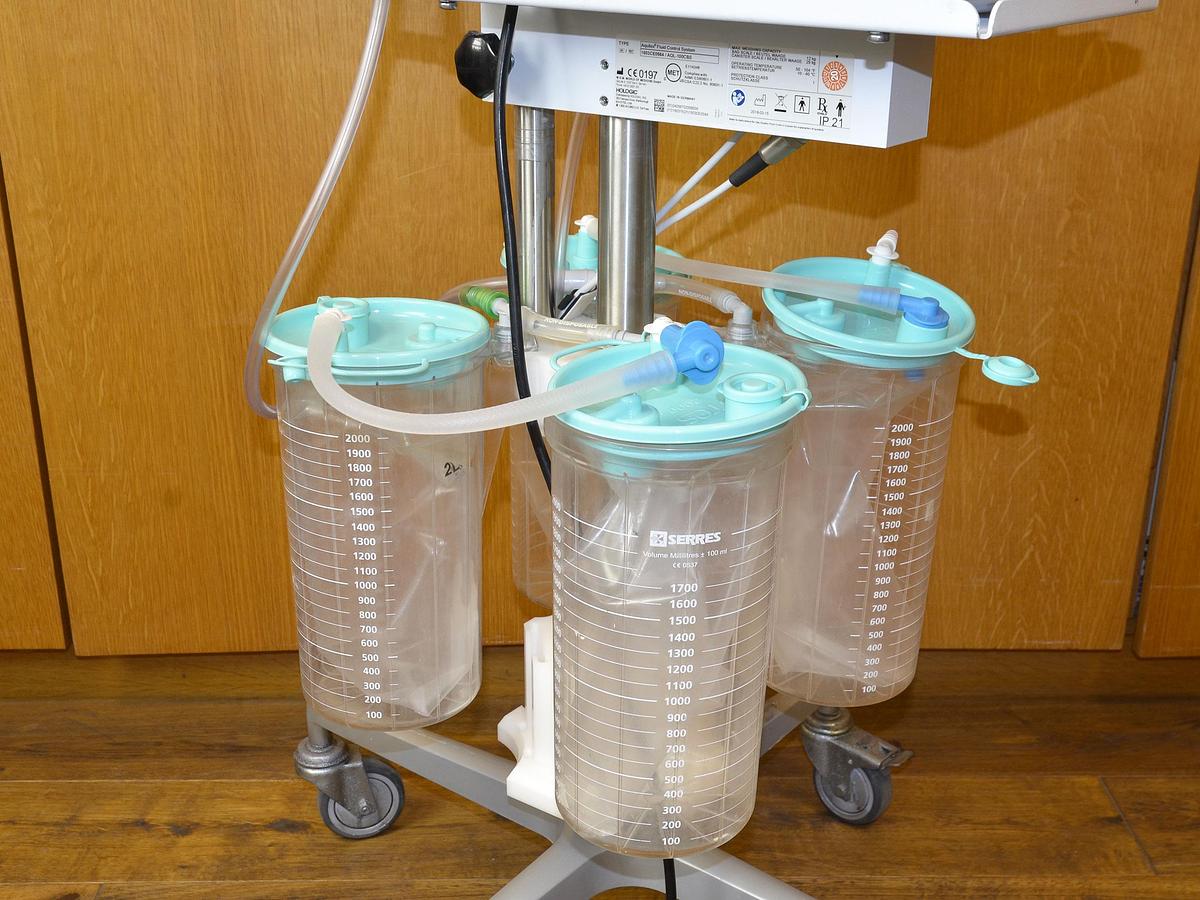 D'occasion AQUILEX HOLOGIC IRRIGATION PUMP WITH FLUID HEATER