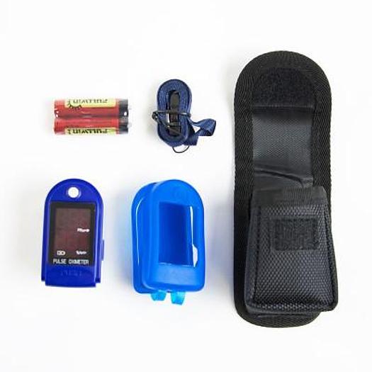 SET OF 5 DIGITAL PULSE OXIMETERS