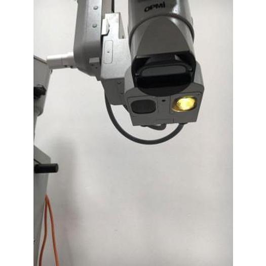 Used ZEISS OMPI CS OPHTHALMIC OPERATING MICROSCOPE WITH FOCUS ZOOM AND XY PEDAL CONTROLS