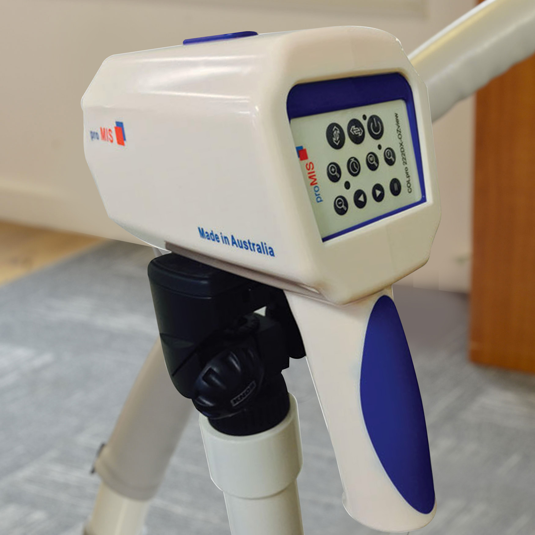 D'occasion SCHMITZ MEDI-MATIC GYNECOLOGICAL CHAIR (PRE-OWNED) WITH INTEGRATED FULL HD VIDEO COLPOSCOPE (NEW) AND FULL HD MONITOR (PRE-OWNED)