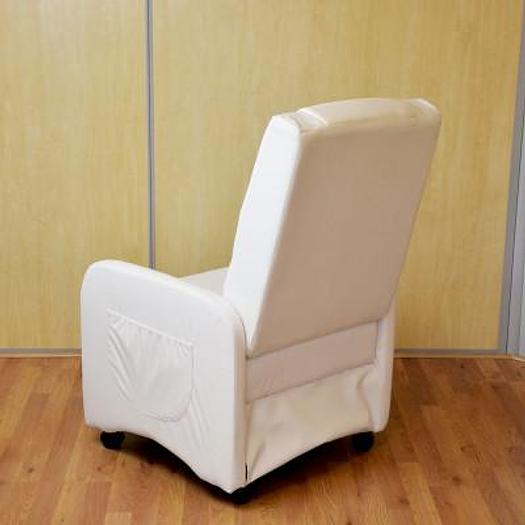 WHITE LEATHERETTE RECLINER