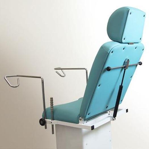Used GYNECOLOGICAL EXAMINATION COUCH WITH 2 STIRRUPS