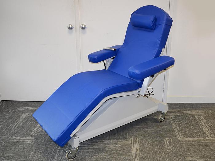 Rénové ADJUSTABLE ELECTRIC CHAIR FOR BLOOD TEST TITANOX M630052